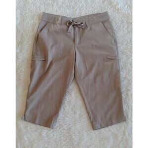 Magellan Outdoor Capri Pants Tan Solid Polyester Blend Womens Medium 32x17